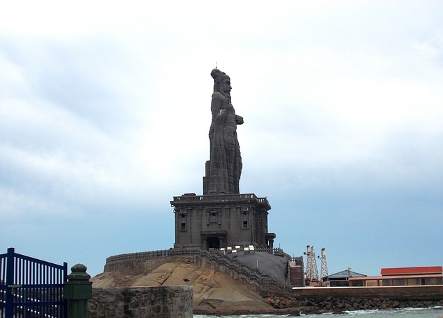 Thiruvalluvar